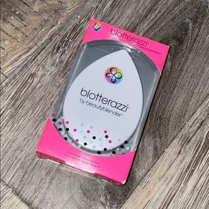Beauty blender blotterazzi